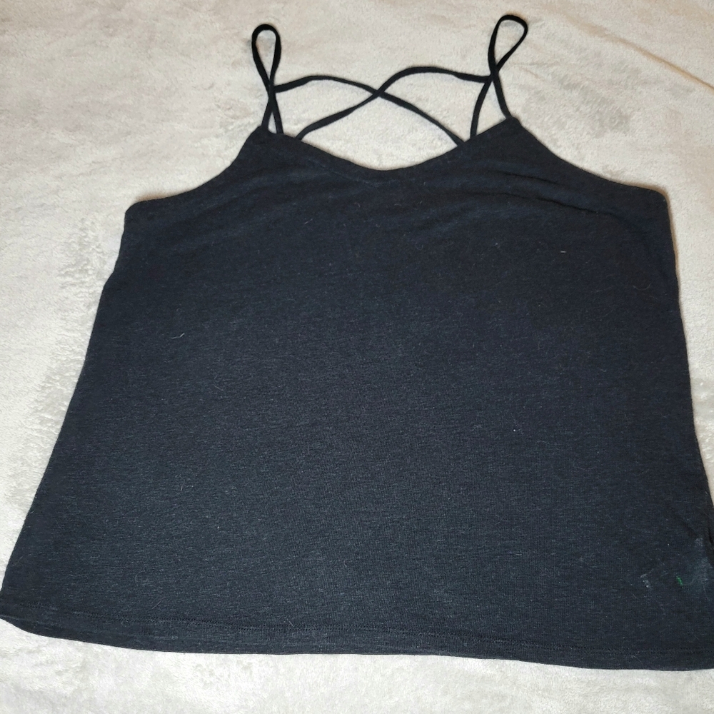 Universal Thread black flowy tank, size large